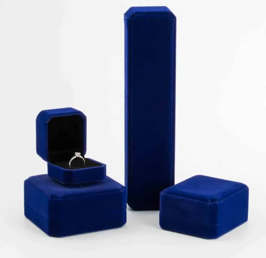 Royal Blue Velvet Jewelry boxes for ...