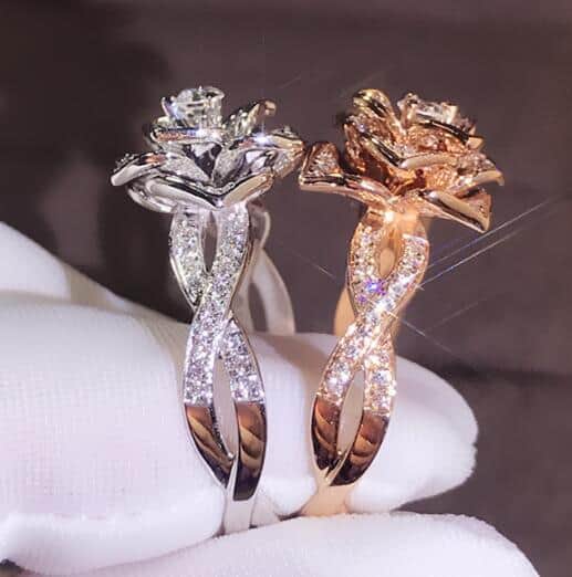 Women's 18 K Rose Gold Micro-Inlaid Square Diamond Ring Set